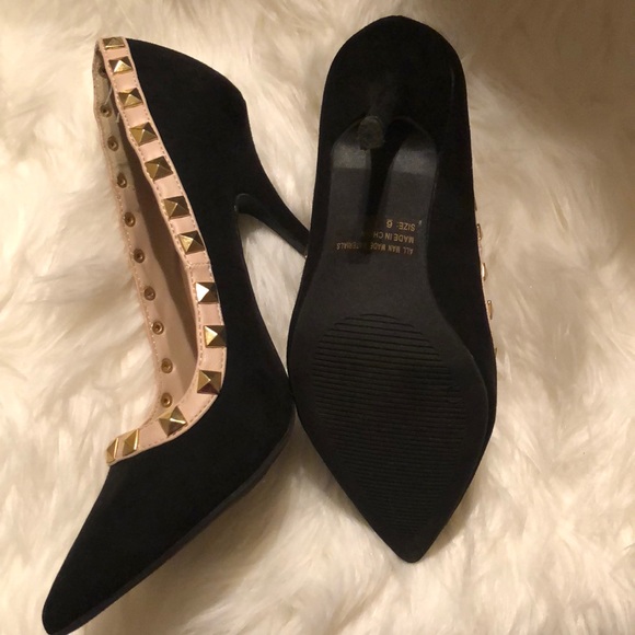 Heels - Picture 2 of 2